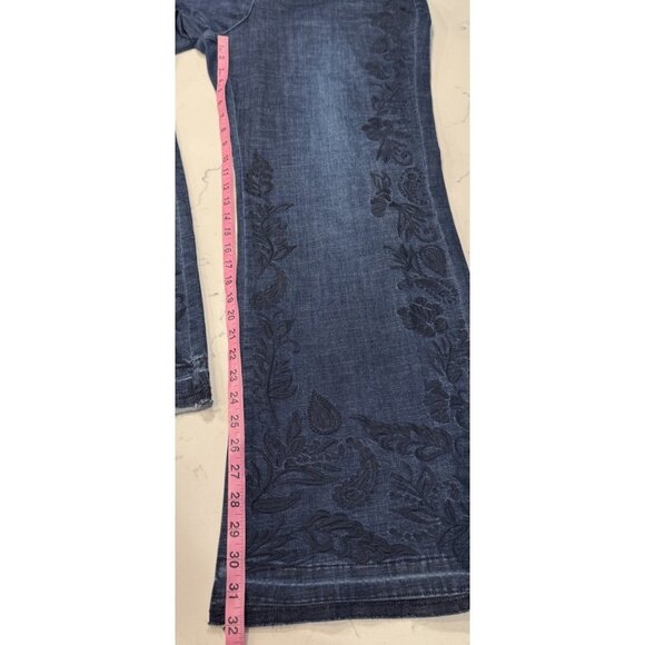 John Mark 18W Flare Jeans Blue Stretch Denim  Embroidered Boho NWT $139 Plus - Picture 11 of 14